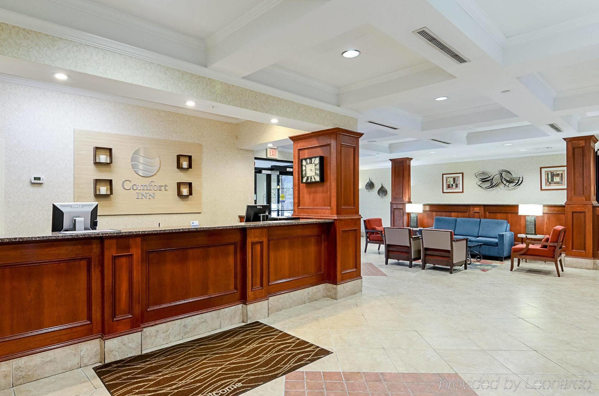 Fairfield Inn & Suites By Marriott Alexandria West/Mark Center Екстериор снимка