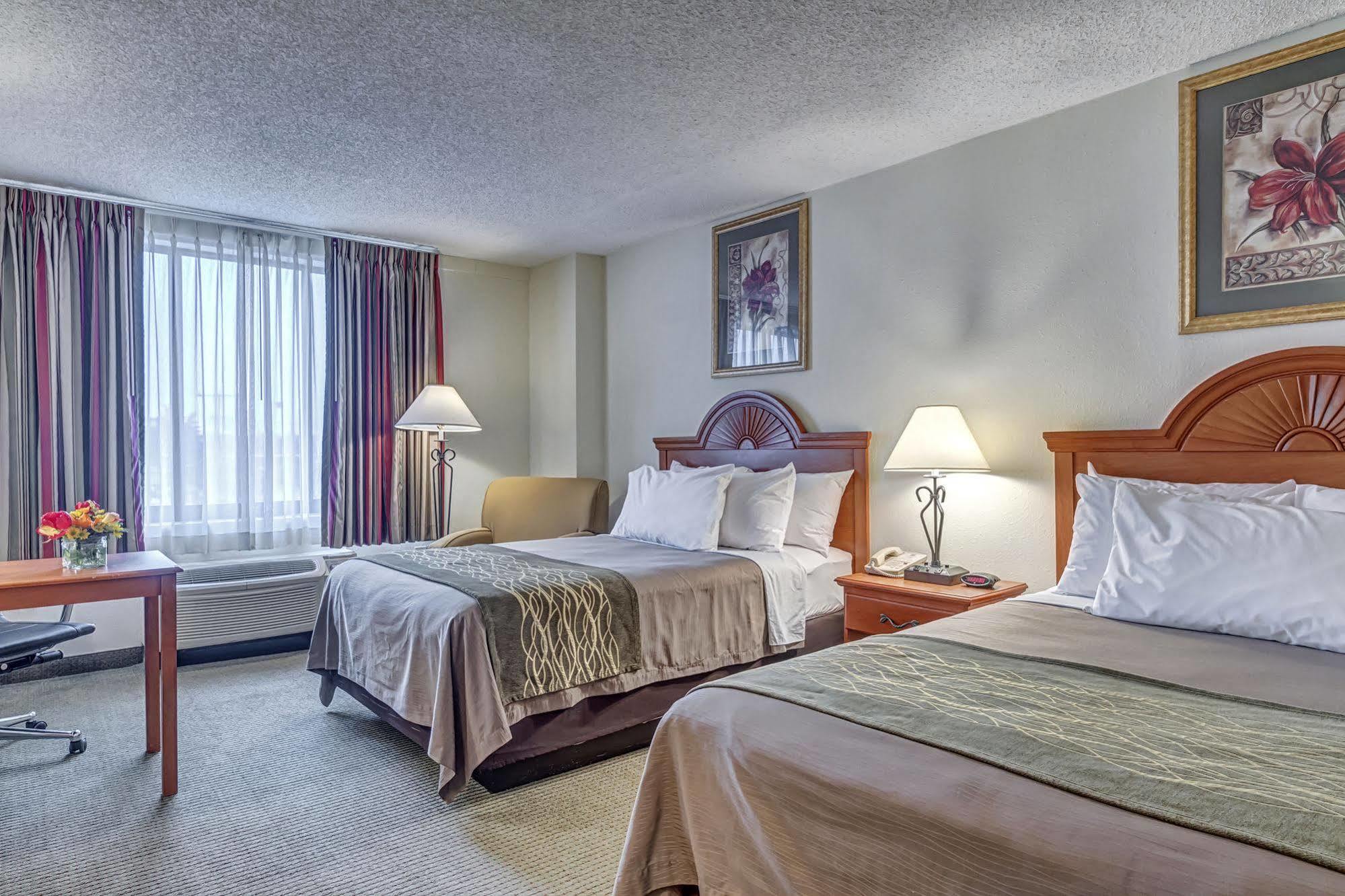 Fairfield Inn & Suites By Marriott Alexandria West/Mark Center Екстериор снимка
